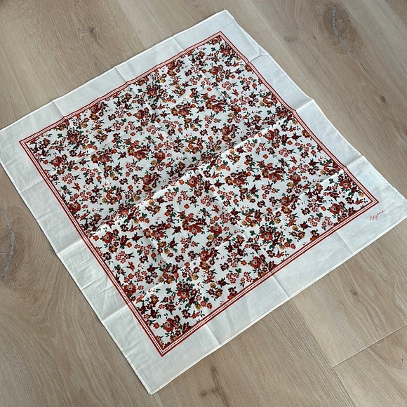 Sezane Accessories - ⚡️Brand New⚡️ Sezane Floral Print Scarf/Bandana